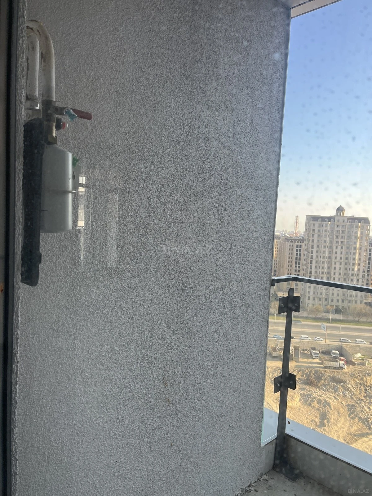 Satılır 3 otaqlı mənzil 126 m²
