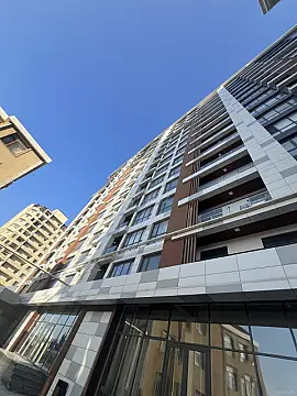 Satılır 3 otaqlı mənzil 126 m²