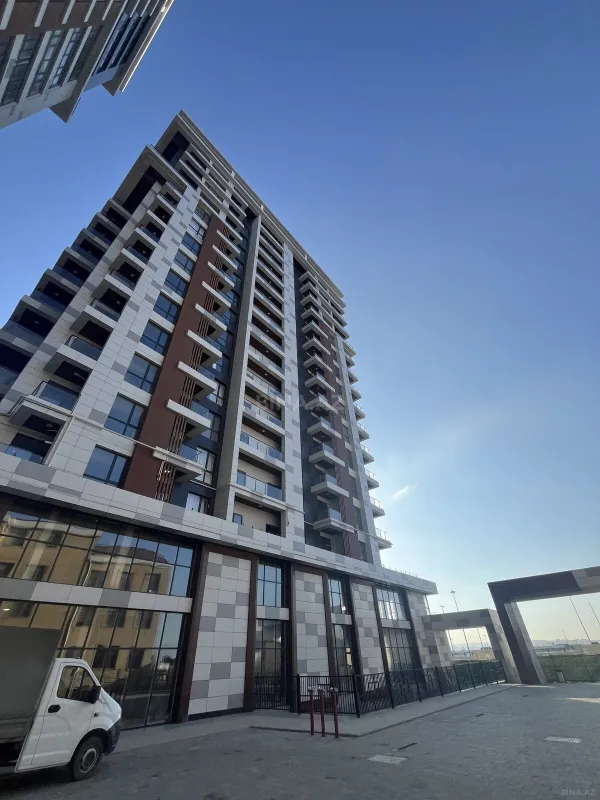 Satılır 3 otaqlı mənzil 126 m²