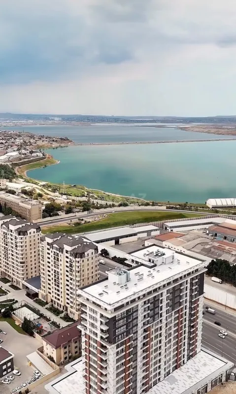 Satılır 3 otaqlı mənzil 126 m²