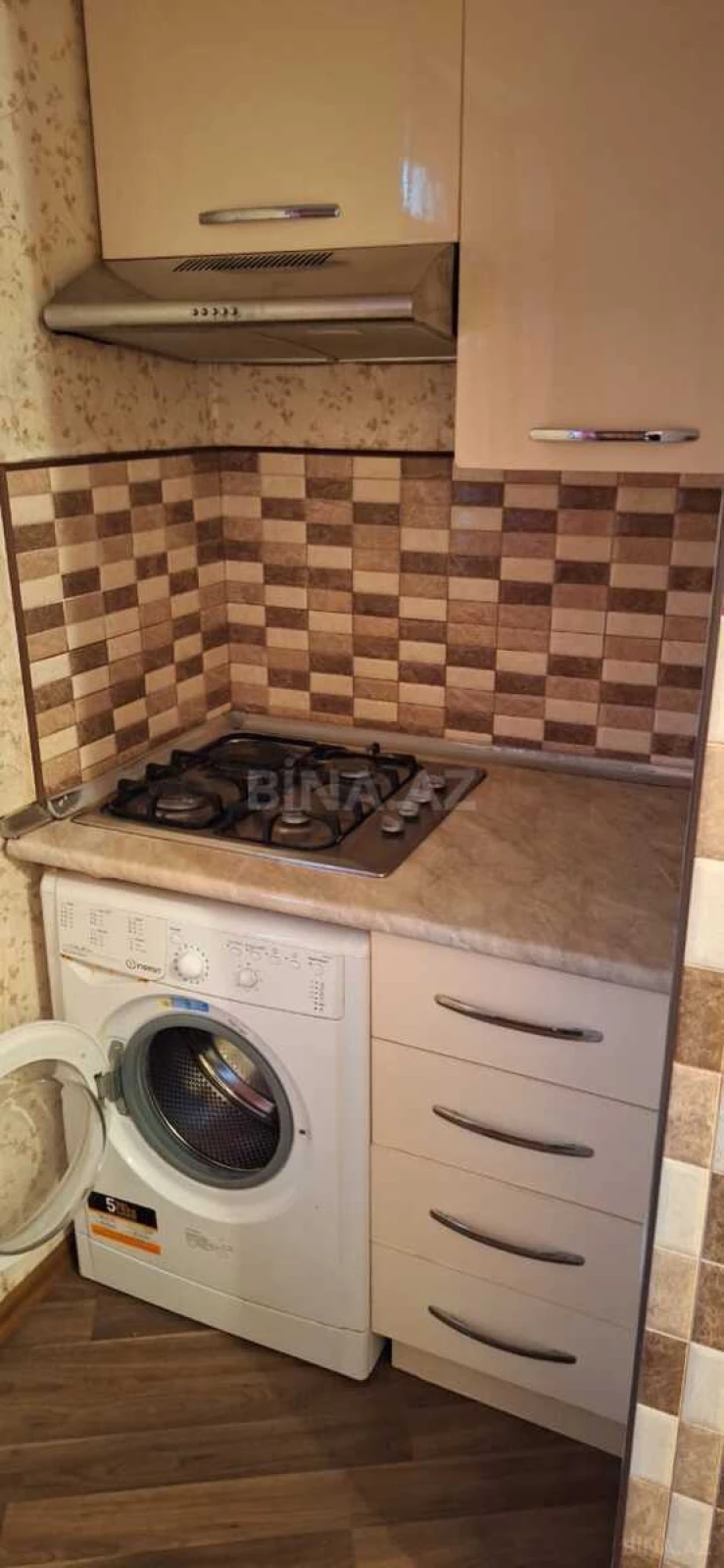 Kirayə verilir 2 otaqlı mənzil 55 m²