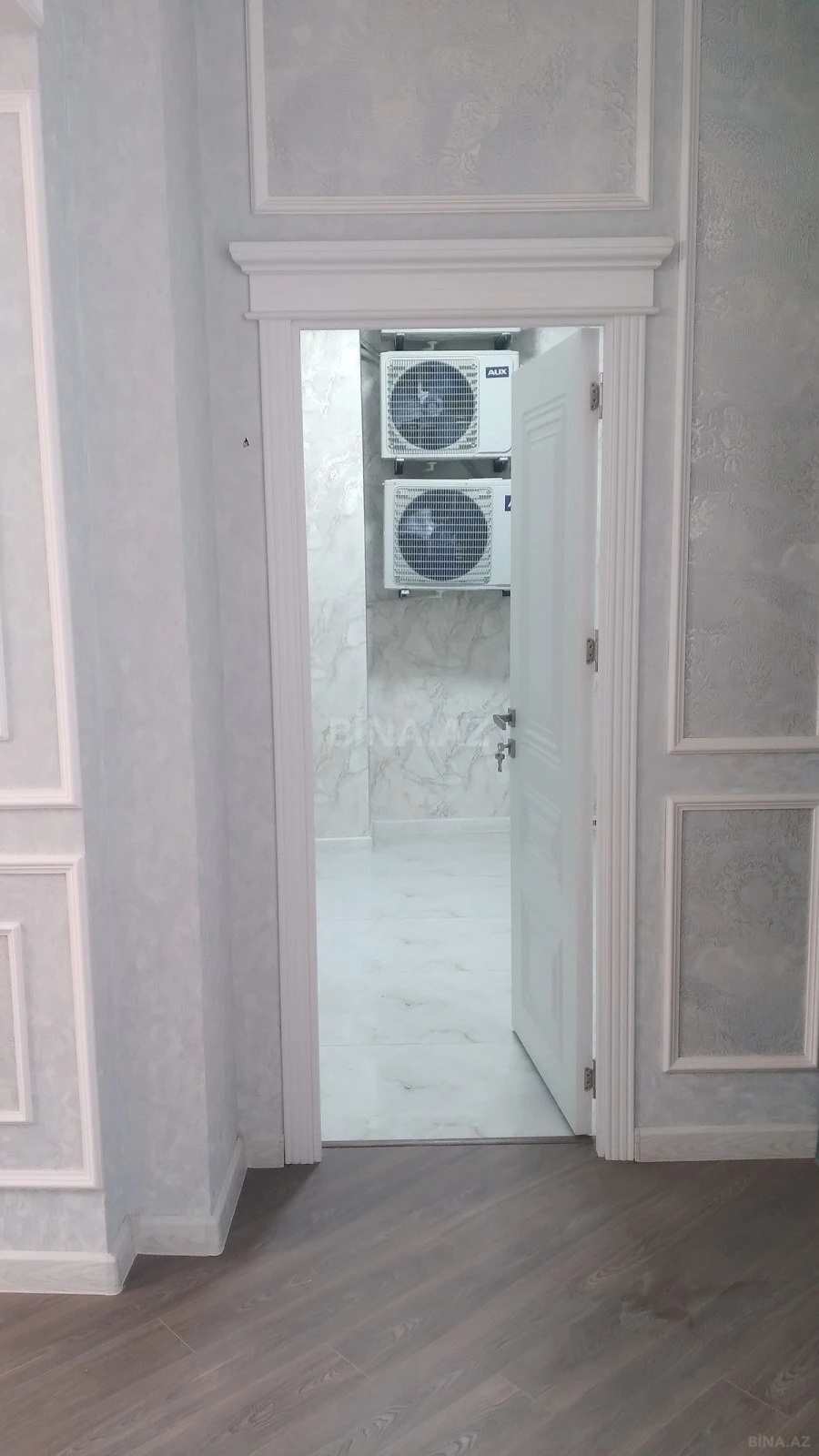 Satılır 3 otaqlı mənzil 113.4 m²
