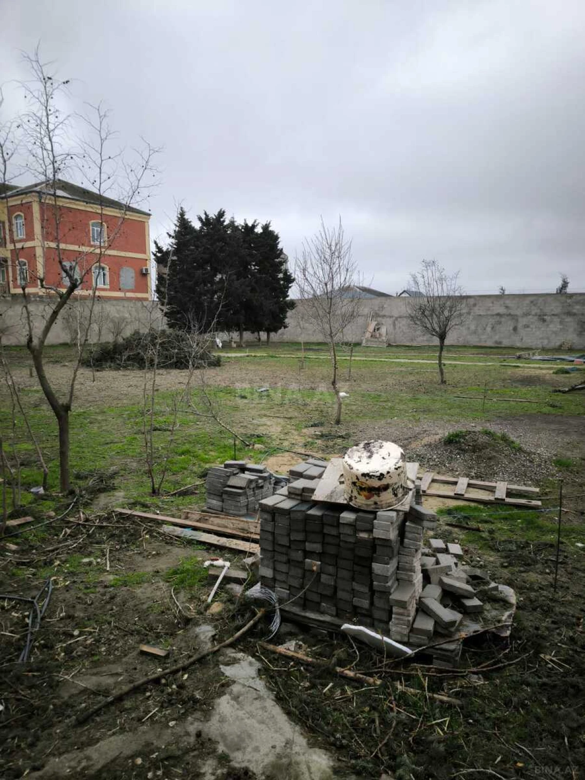 Satılır torpaq sahəsi 15 m²