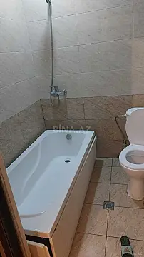 Kirayə verilir 2 otaqlı mənzil 77 m²