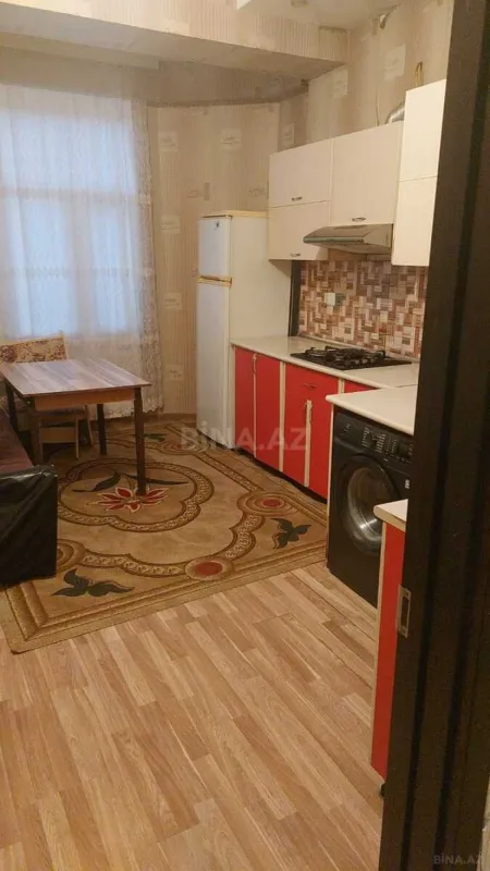 Kirayə verilir 2 otaqlı mənzil 77 m²