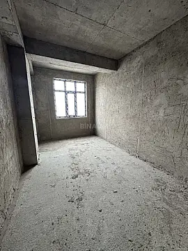 Satılır 4 otaqlı mənzil 130 m²