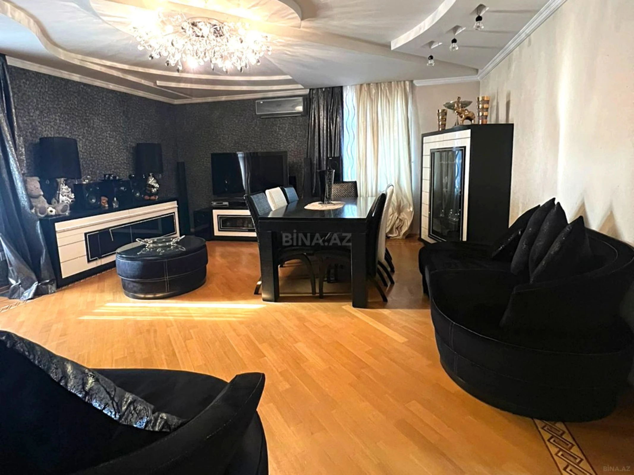 Satılır 4 otaqlı mənzil 110 m²