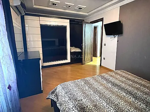 Satılır 4 otaqlı mənzil 110 m²
