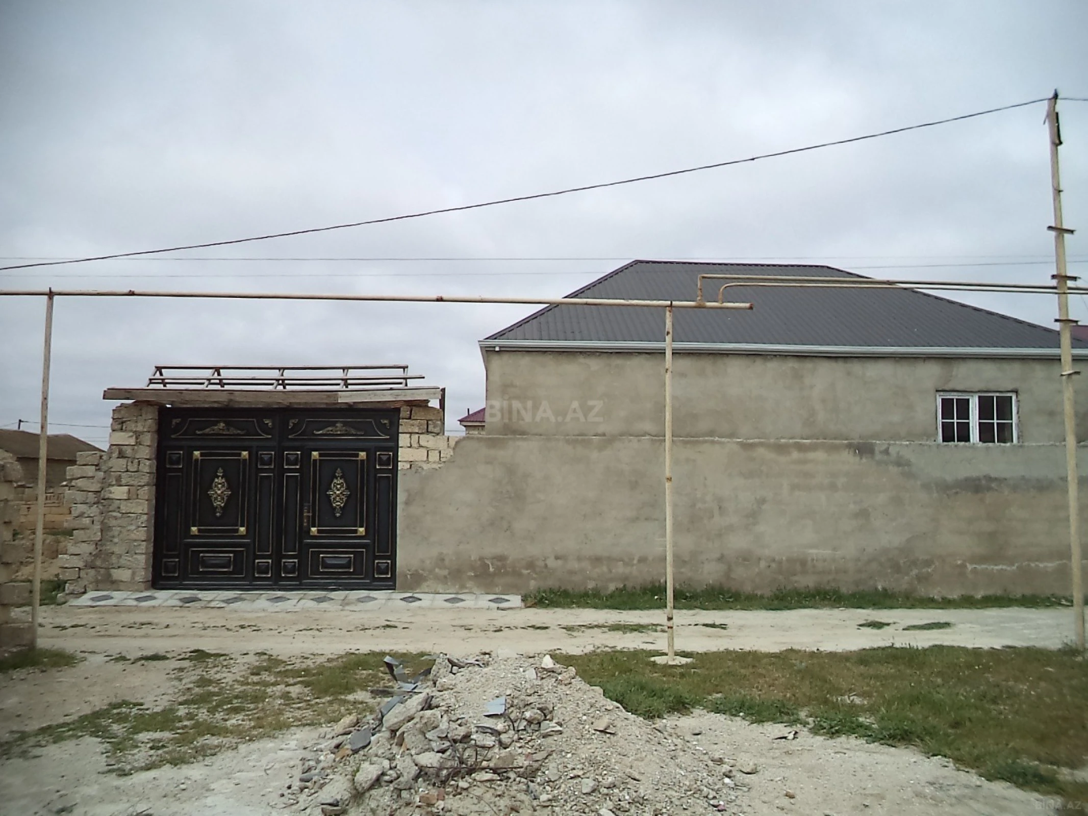 Satılır 3 otaqlı həyət evi 105 m²