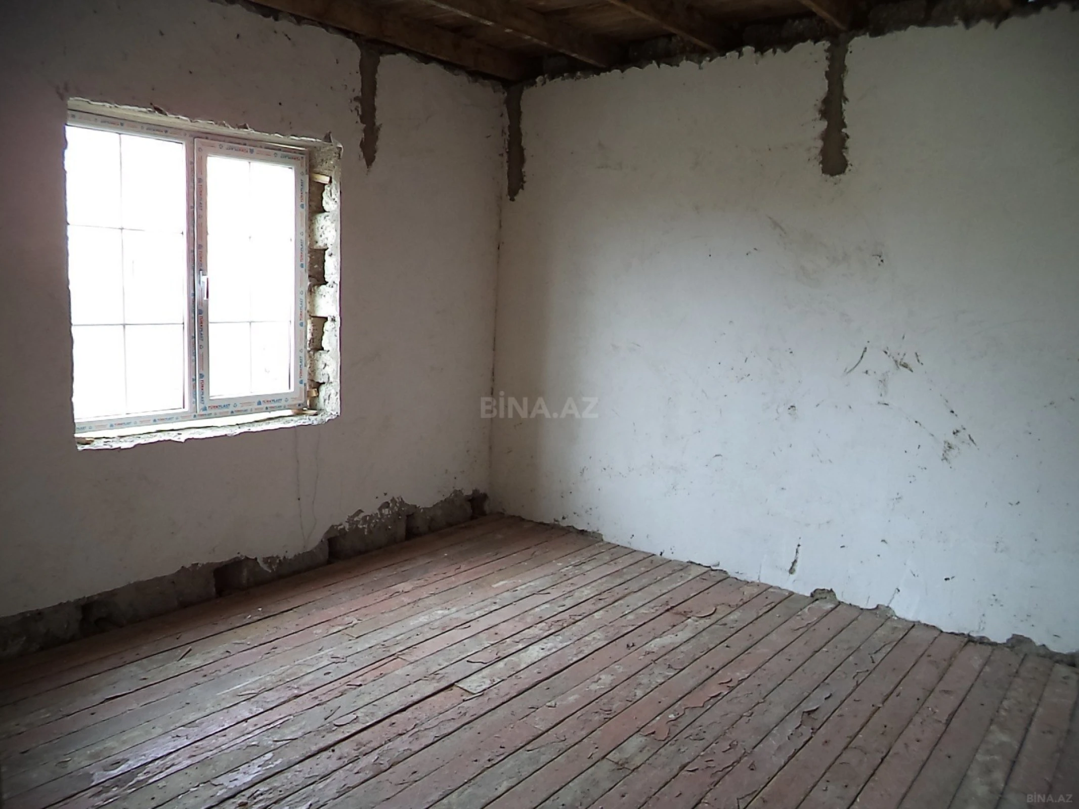 Satılır 3 otaqlı həyət evi 105 m²