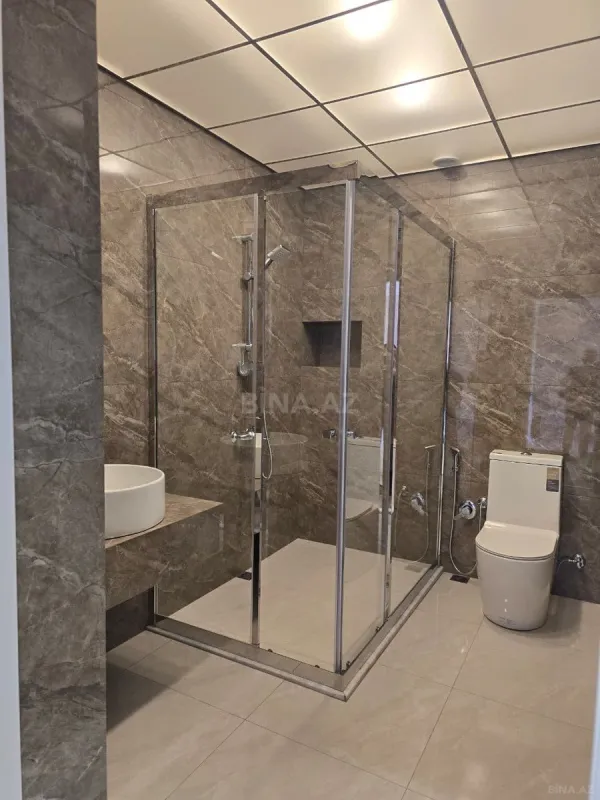 Kirayə verilir 2 otaqlı mənzil 75 m²