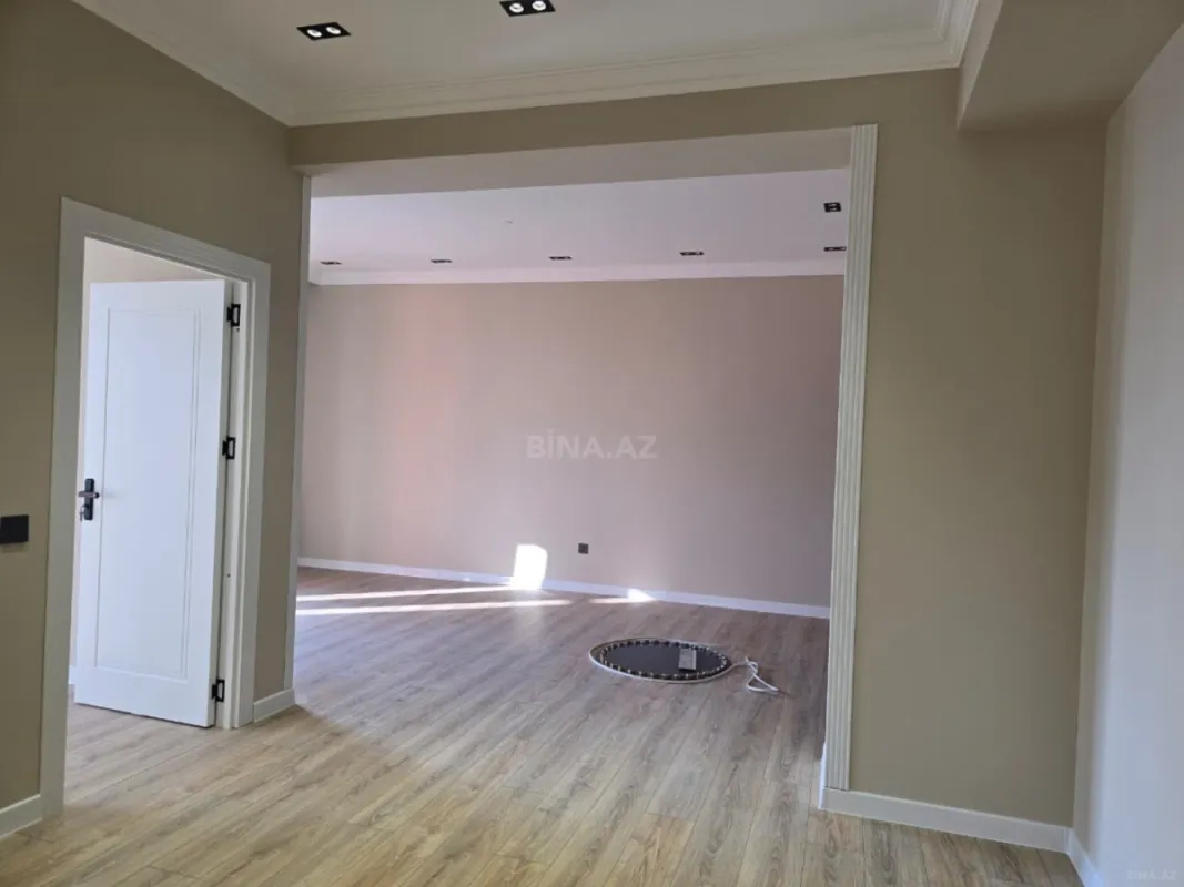 Kirayə verilir 2 otaqlı mənzil 75 m²