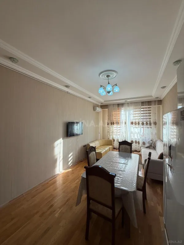 Kirayə verilir 2 otaqlı mənzil 60 m²