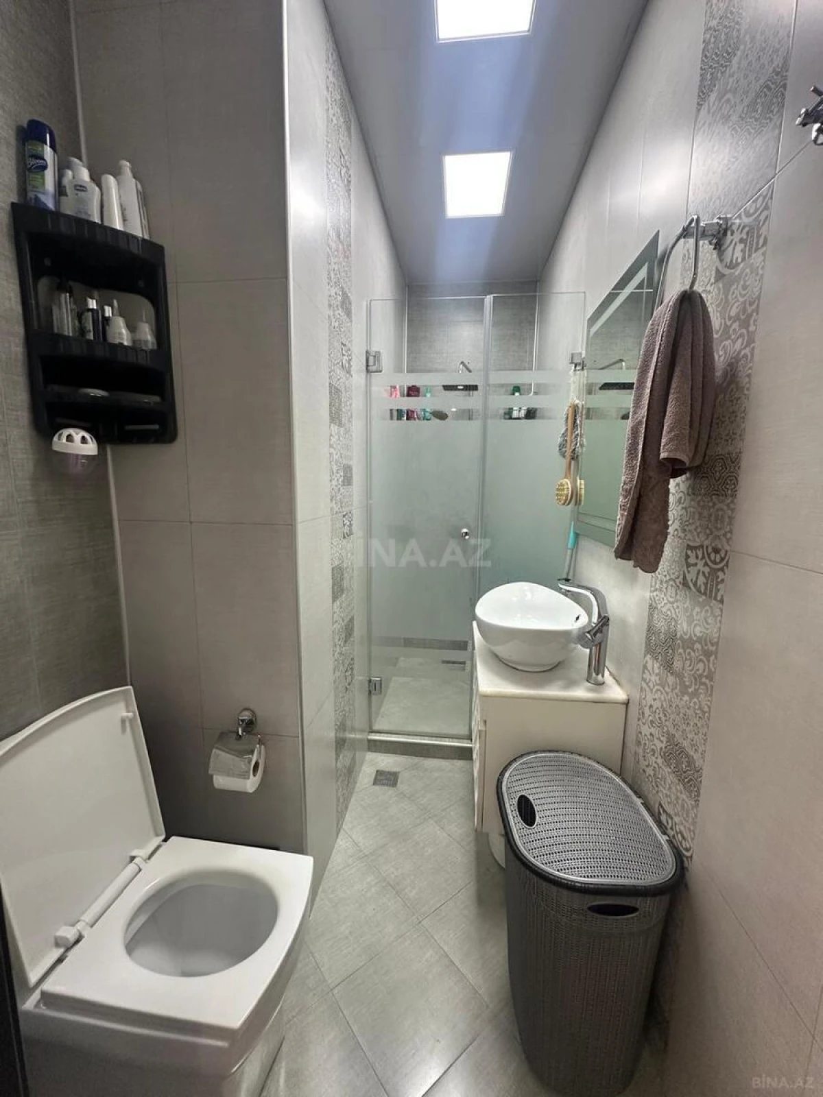 Satılır 4 otaqlı mənzil 220 m²