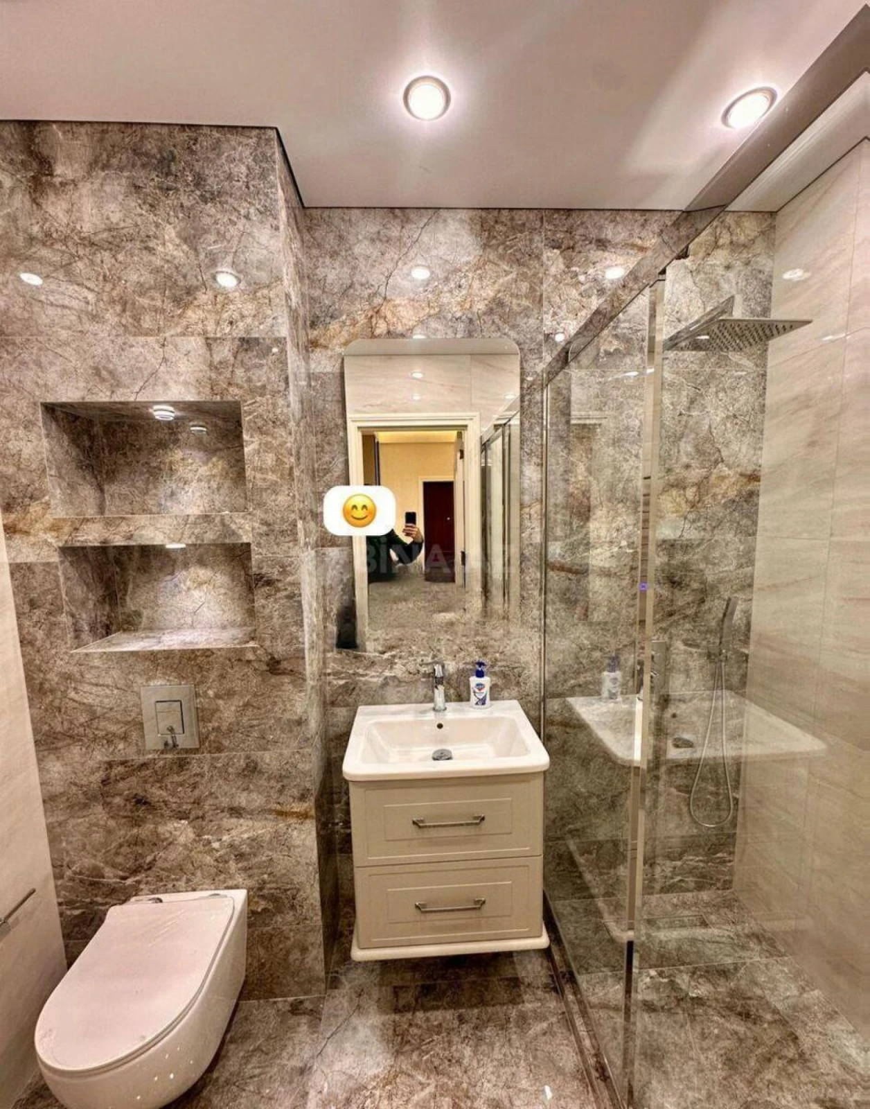 Satılır 2 otaqlı mənzil 64 m²