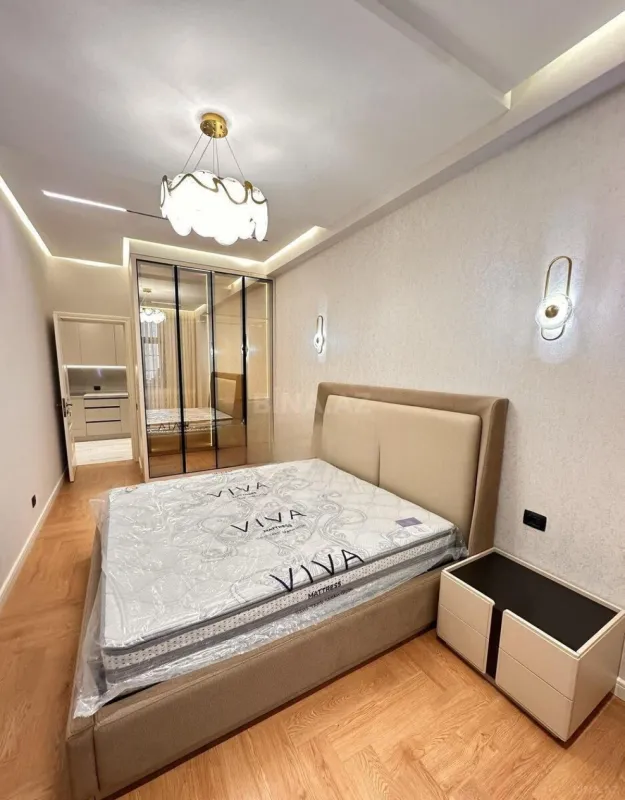 Satılır 2 otaqlı mənzil 64 m²