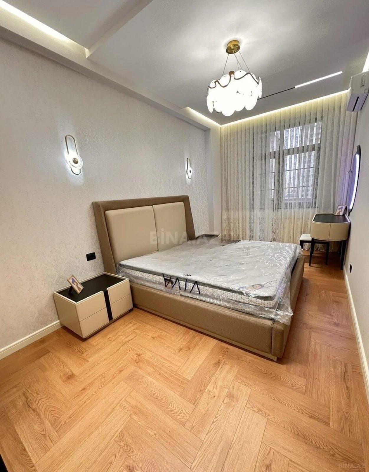 Satılır 2 otaqlı mənzil 64 m²