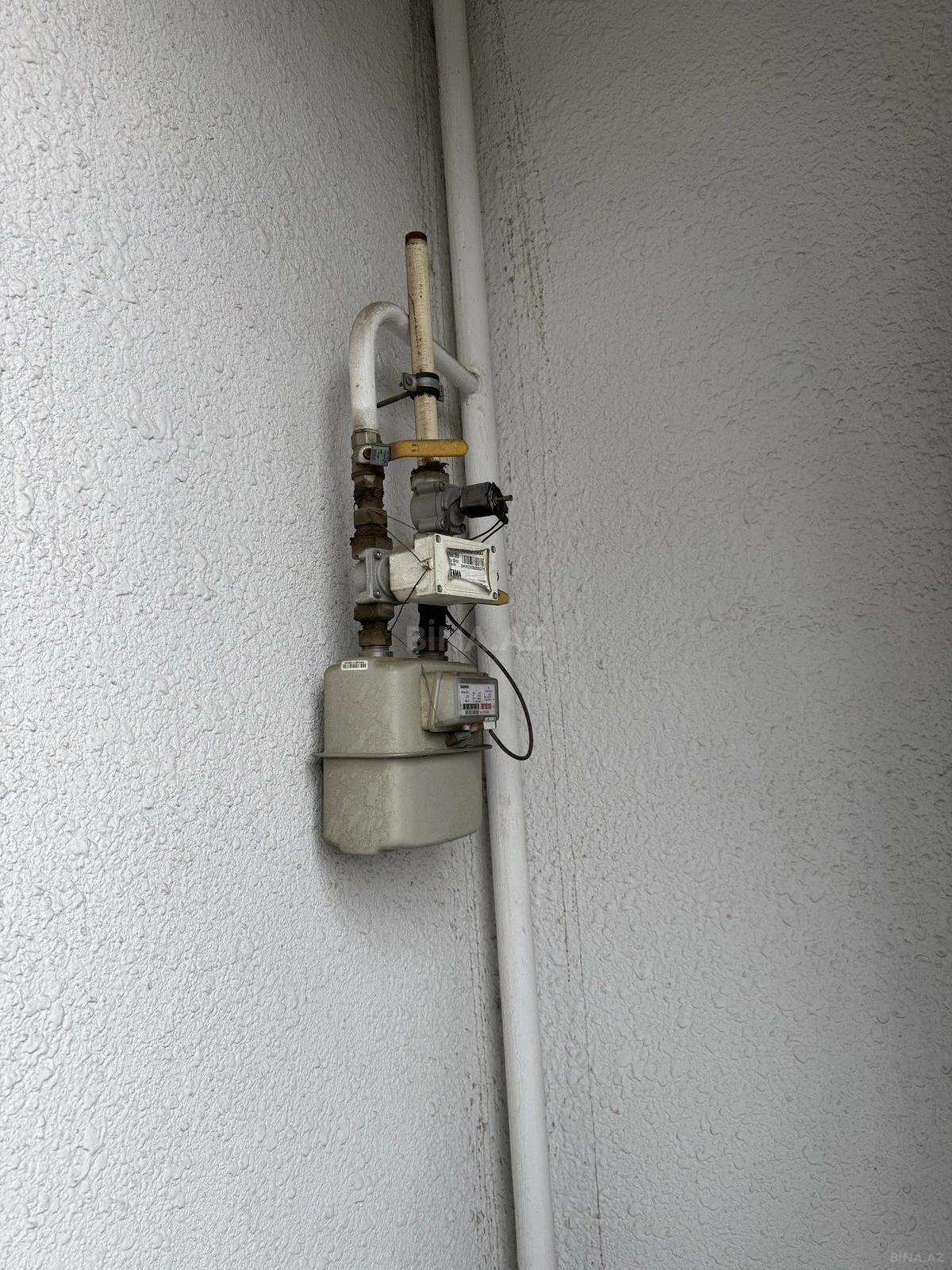 Satılır 3 otaqlı mənzil 104 m²