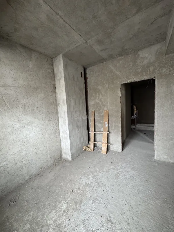 Satılır 3 otaqlı mənzil 104 m²