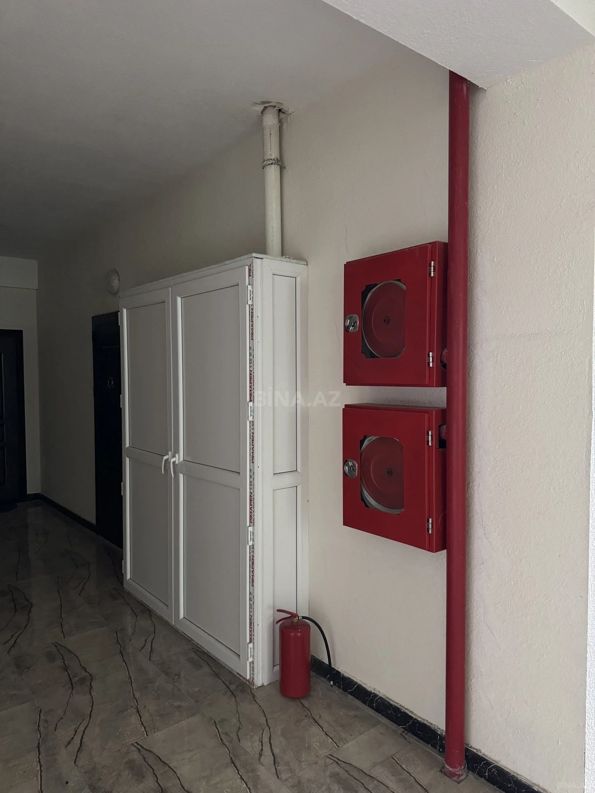 Satılır 3 otaqlı mənzil 104 m²