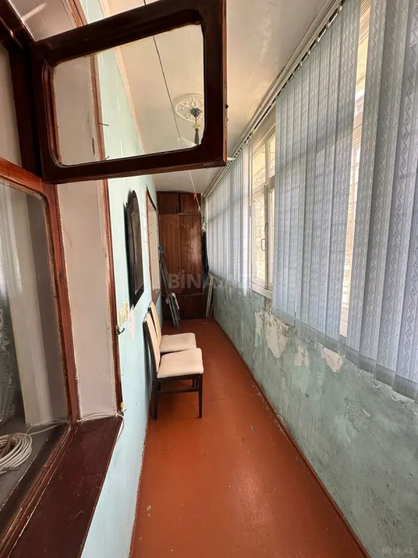 Satılır 5 otaqlı mənzil 100 m²