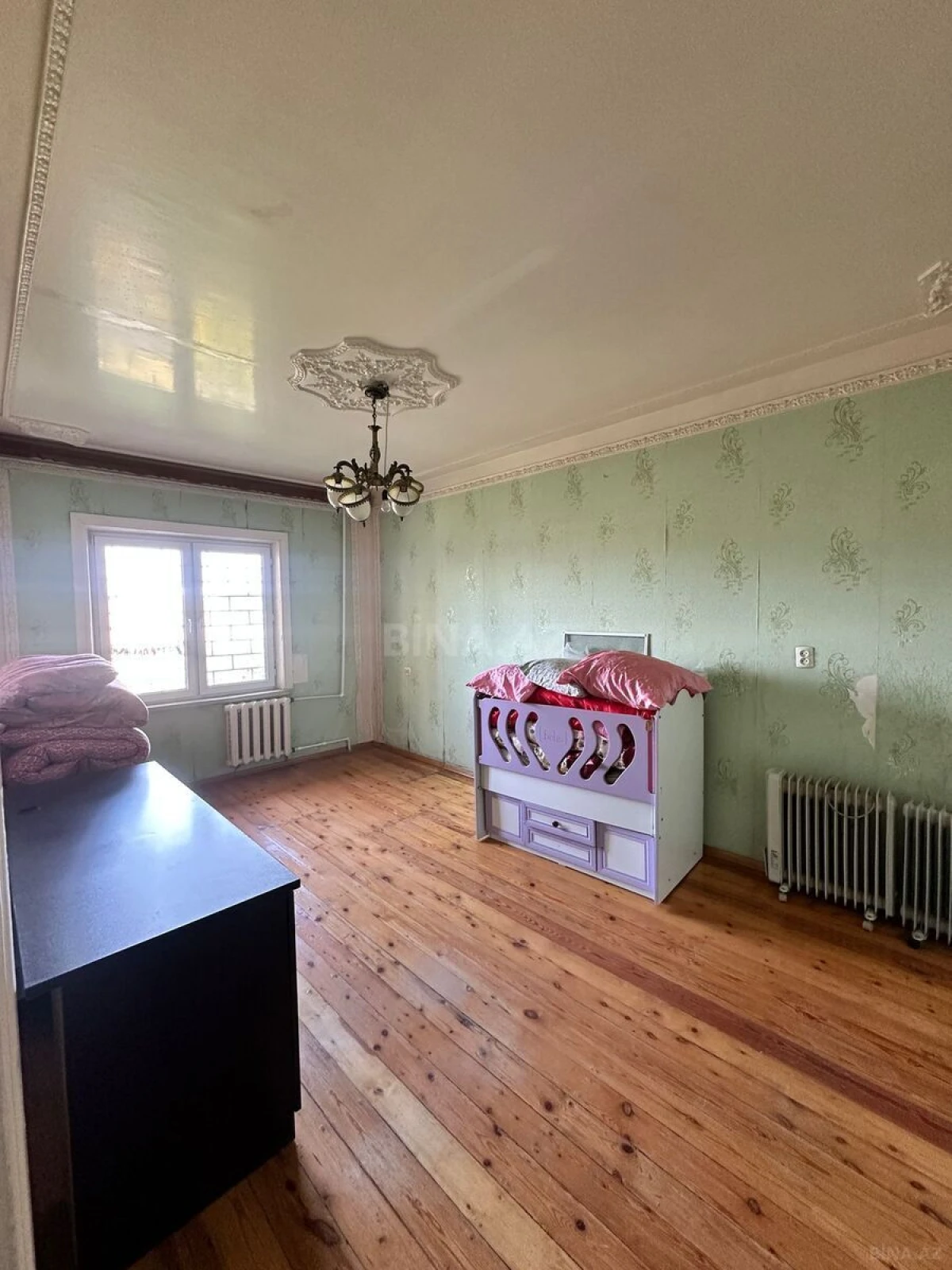 Satılır 5 otaqlı mənzil 100 m²