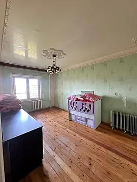 Satılır 5 otaqlı mənzil 100 m²