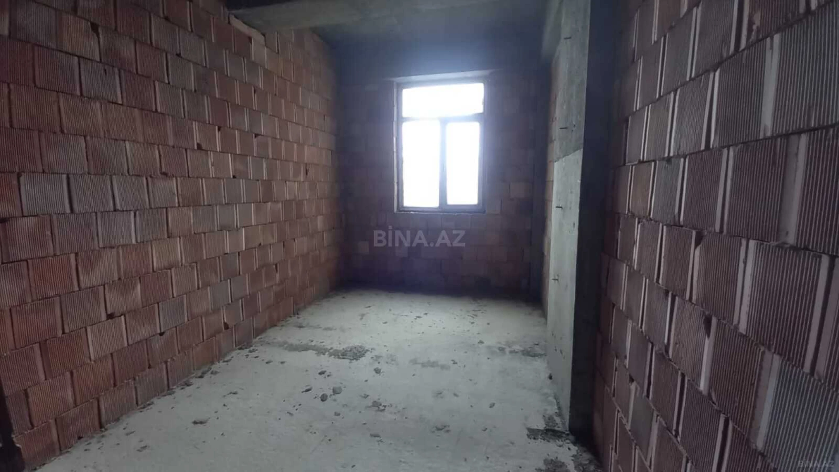Satılır 3 otaqlı mənzil 124 m²