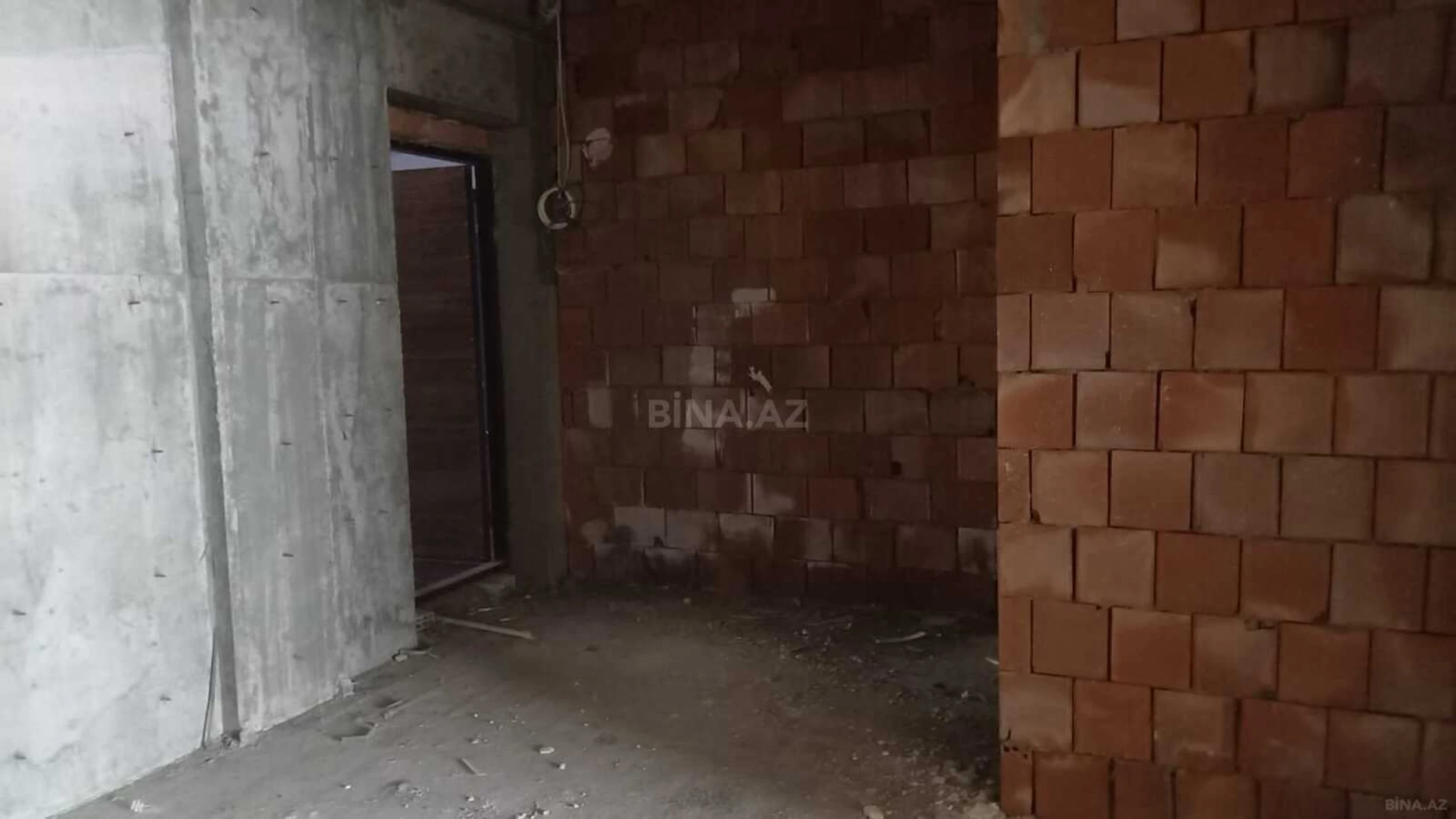 Satılır 3 otaqlı mənzil 124 m²