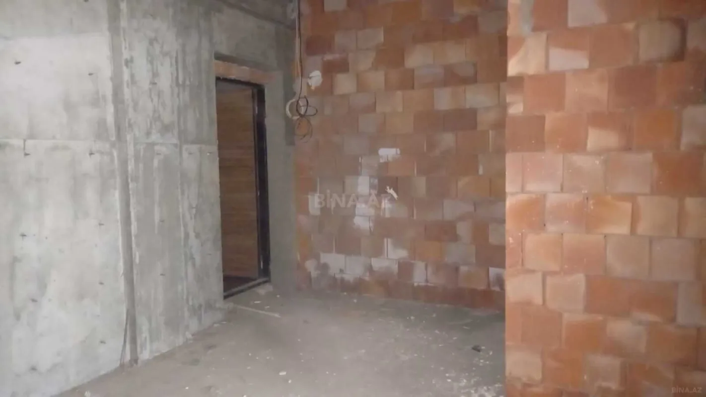 Satılır 3 otaqlı mənzil 124 m²