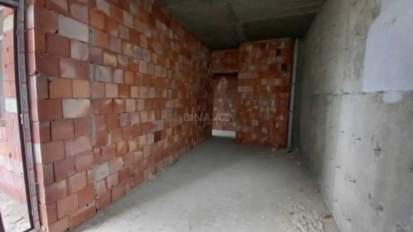 Satılır 3 otaqlı mənzil 124 m²