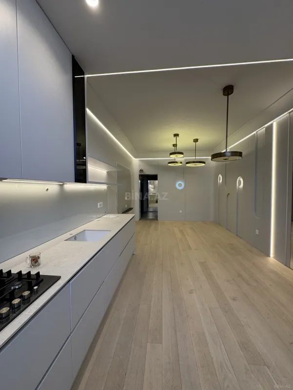 Satılır 2 otaqlı mənzil 109 m²