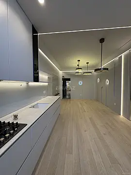 Satılır 2 otaqlı mənzil 109 m²