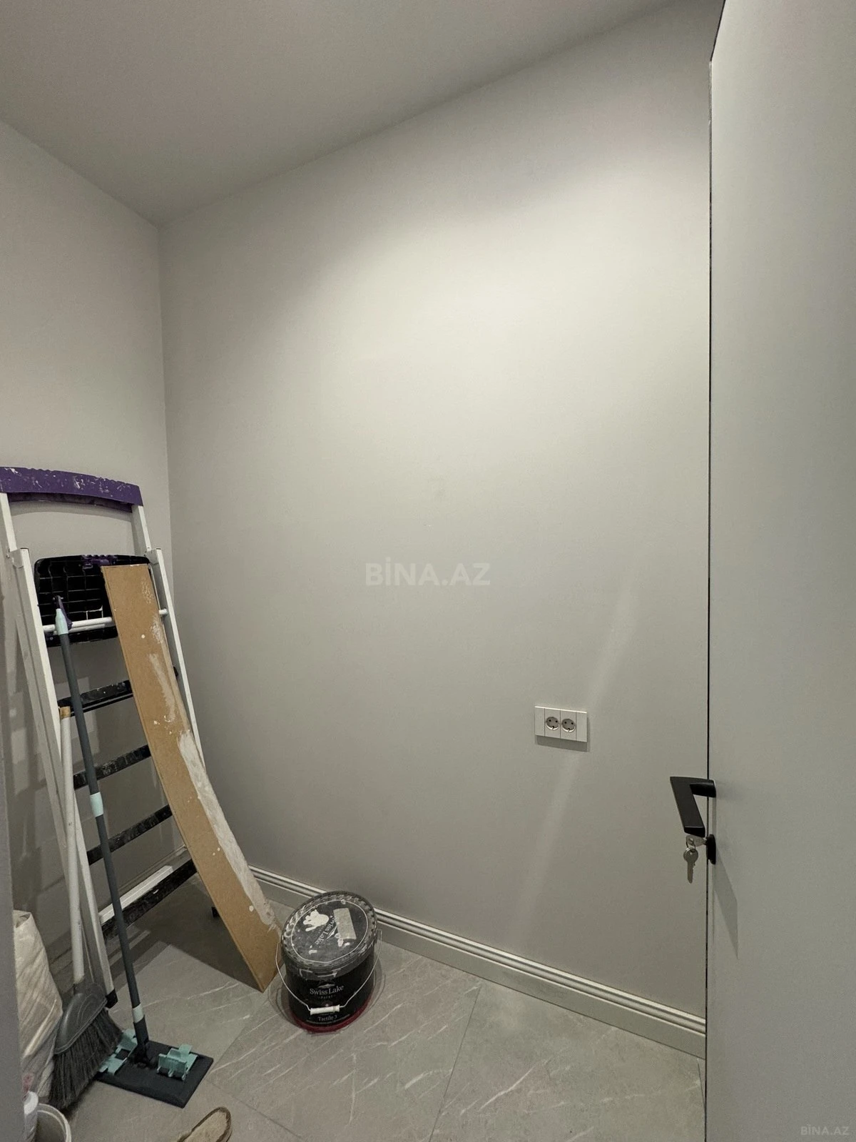 Satılır 2 otaqlı mənzil 109 m²