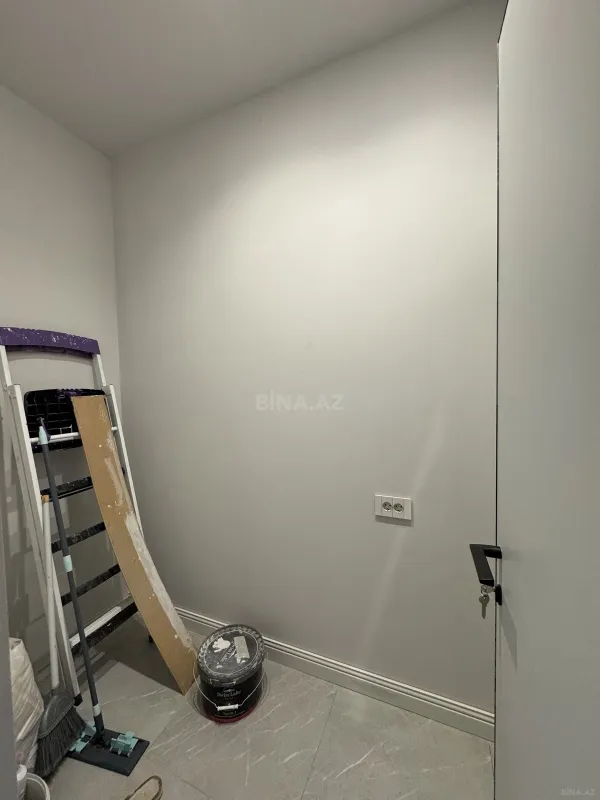 Satılır 2 otaqlı mənzil 109 m²