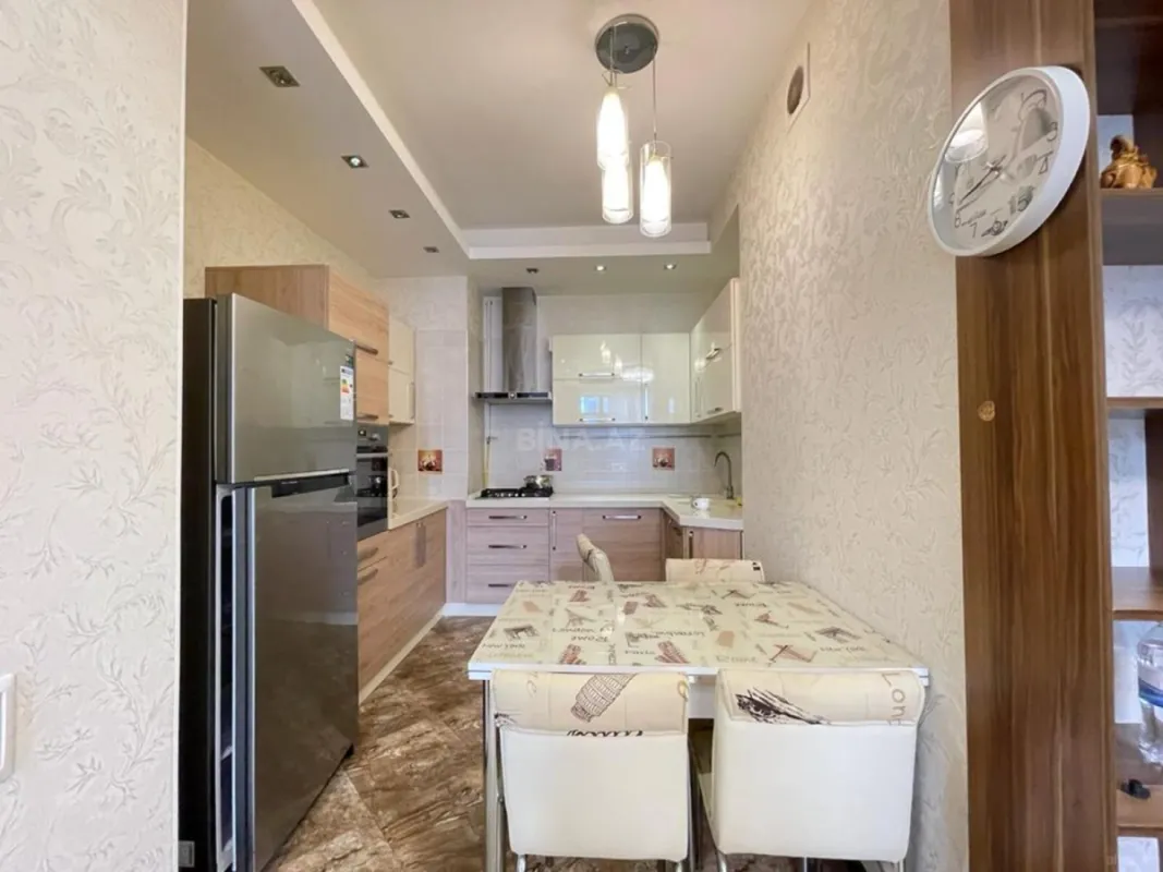 Kirayə verilir 3 otaqlı mənzil 115 m²