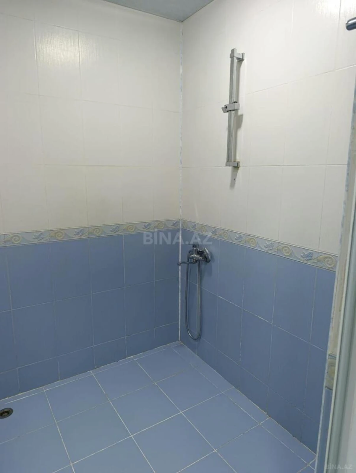 Kirayə verilir 2 otaqlı mənzil 80 m²