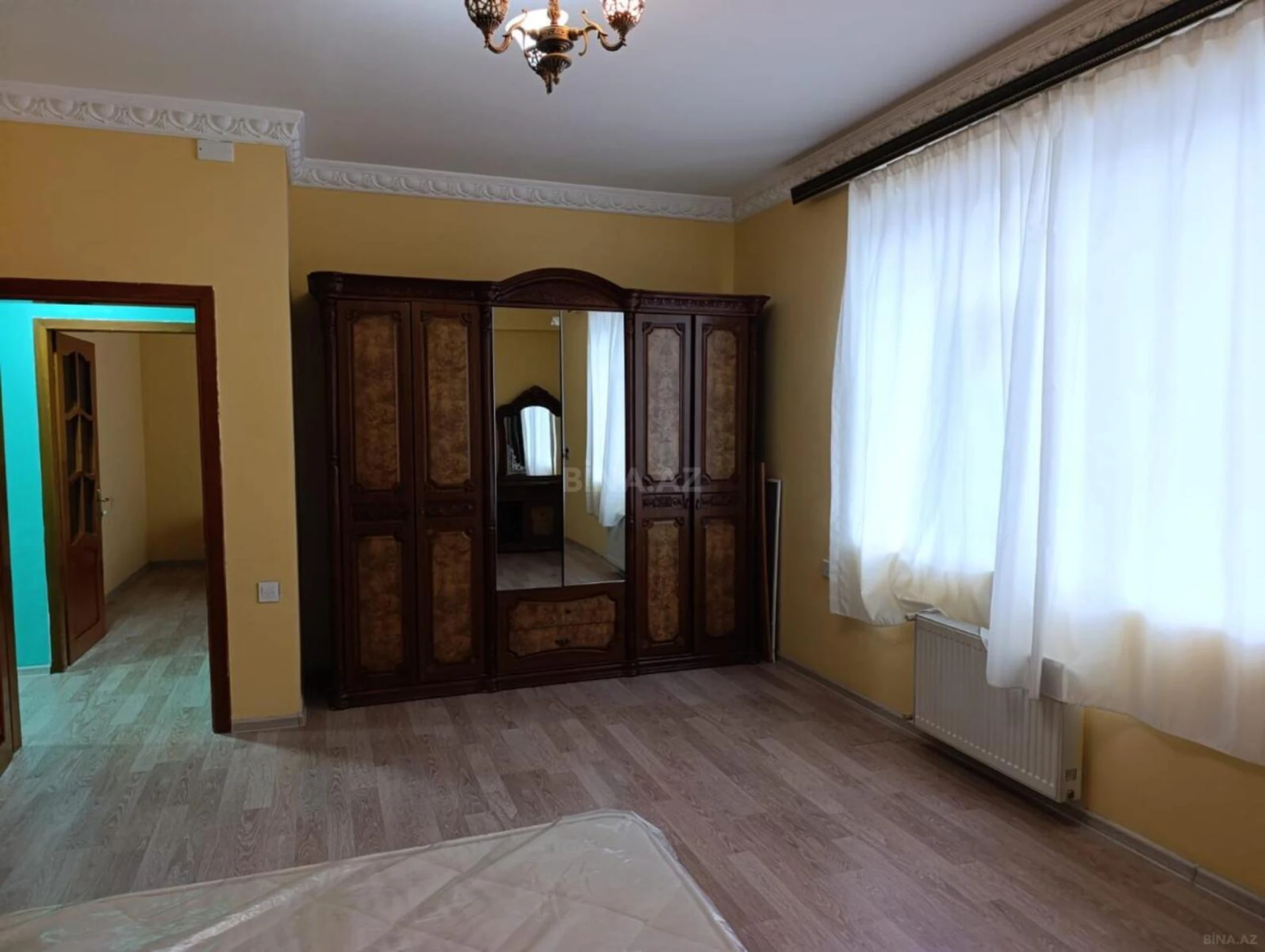 Kirayə verilir 2 otaqlı mənzil 80 m²