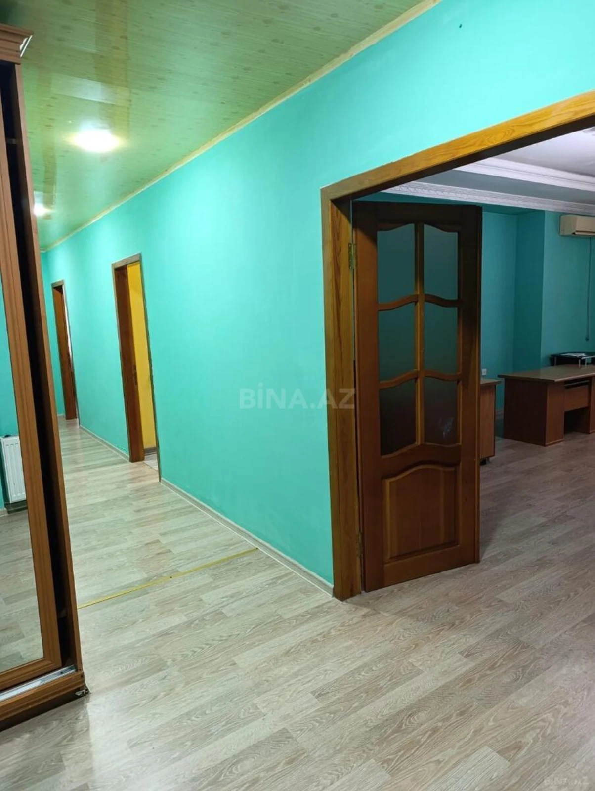 Kirayə verilir 2 otaqlı mənzil 80 m²