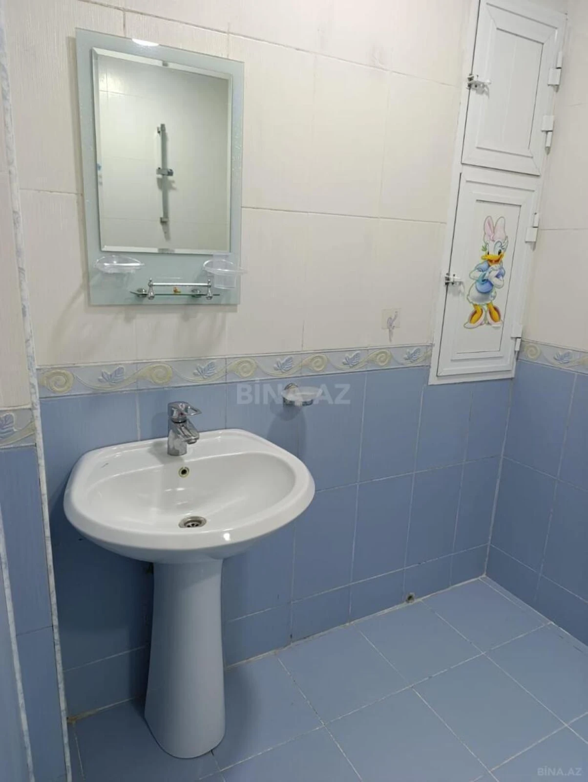 Kirayə verilir 2 otaqlı mənzil 80 m²