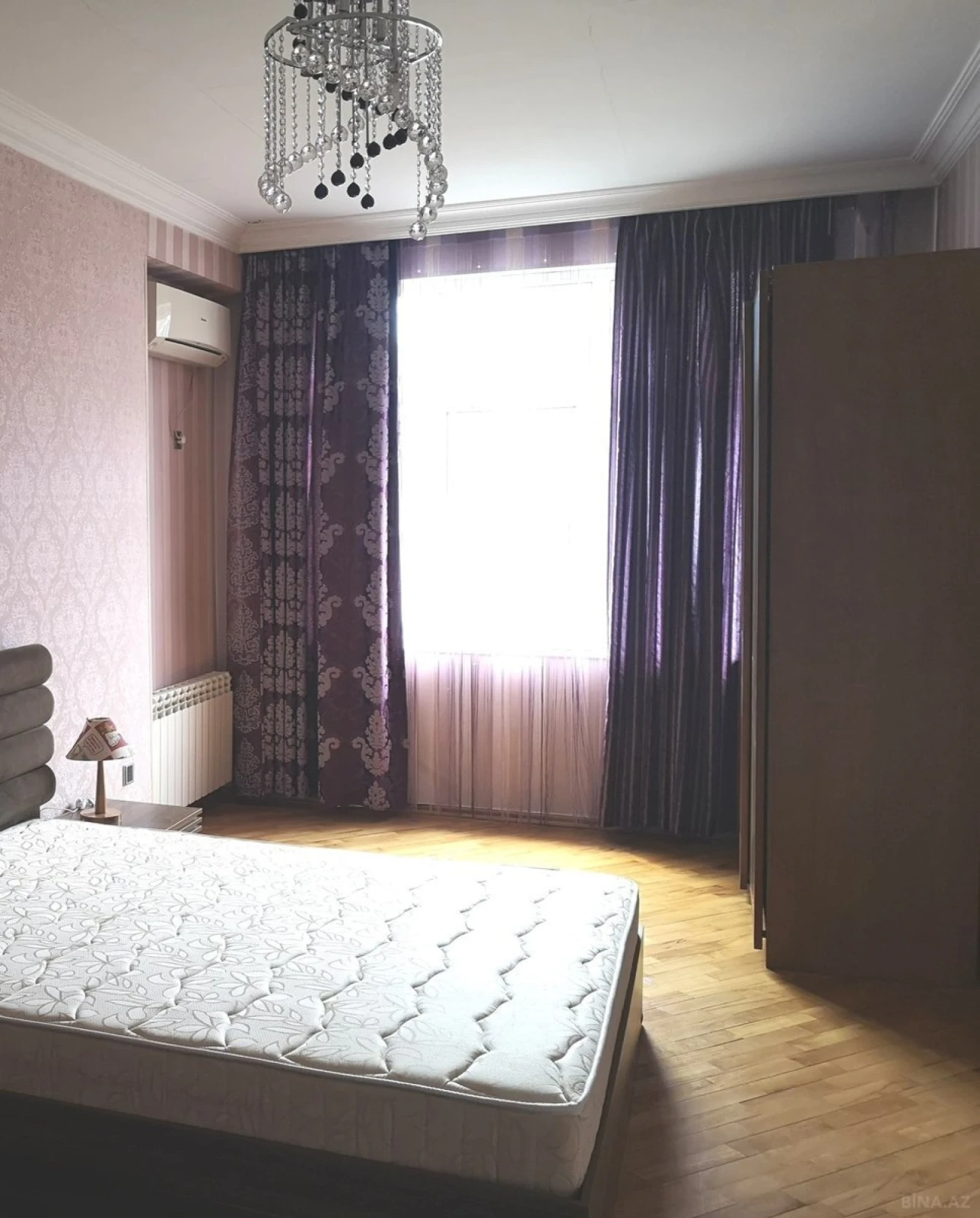 Satılır 2 otaqlı mənzil 82 m²