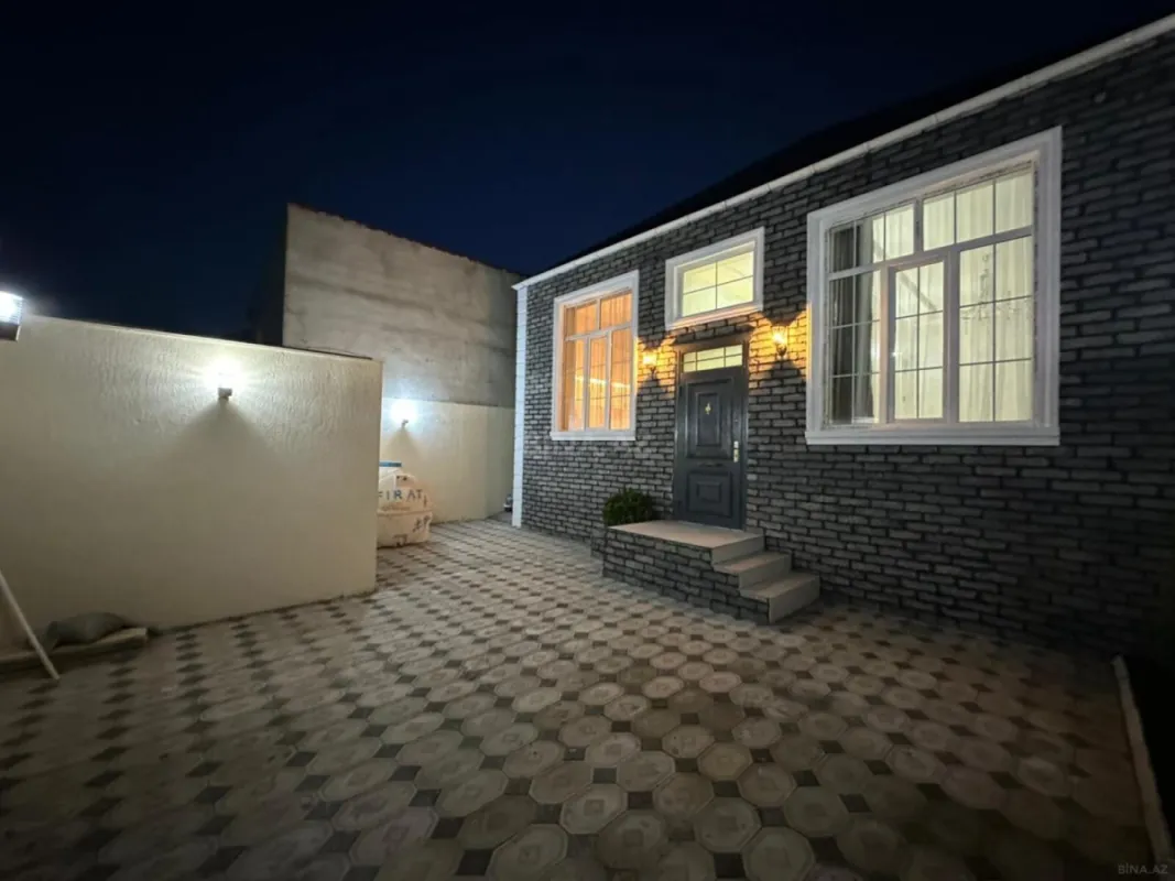Satılır 4 otaqlı həyət evi 100 m²