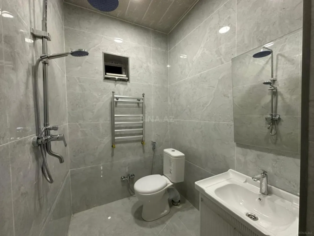 Satılır 4 otaqlı həyət evi 100 m²