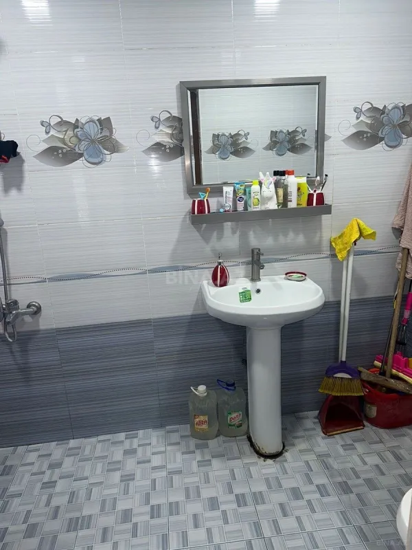 Kirayə verilir 3 otaqlı mənzil 90 m²