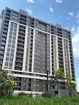 Satılır 4 otaqlı mənzil 200 m²