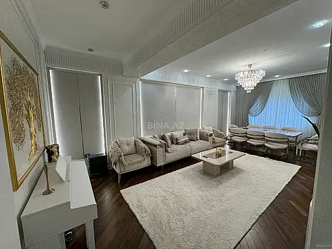 Satılır 4 otaqlı mənzil 200 m²