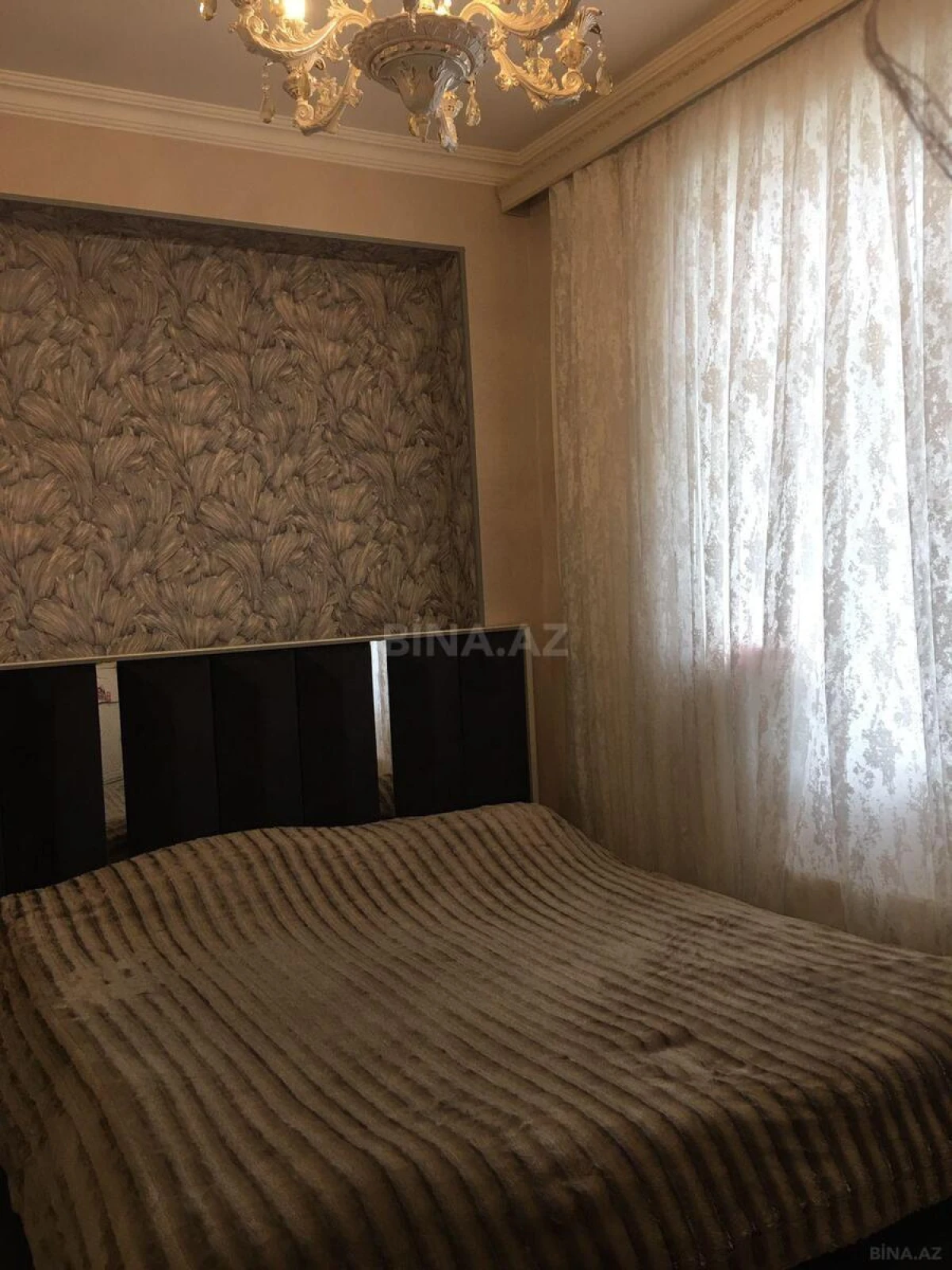 Satılır 2 otaqlı mənzil 65 m²