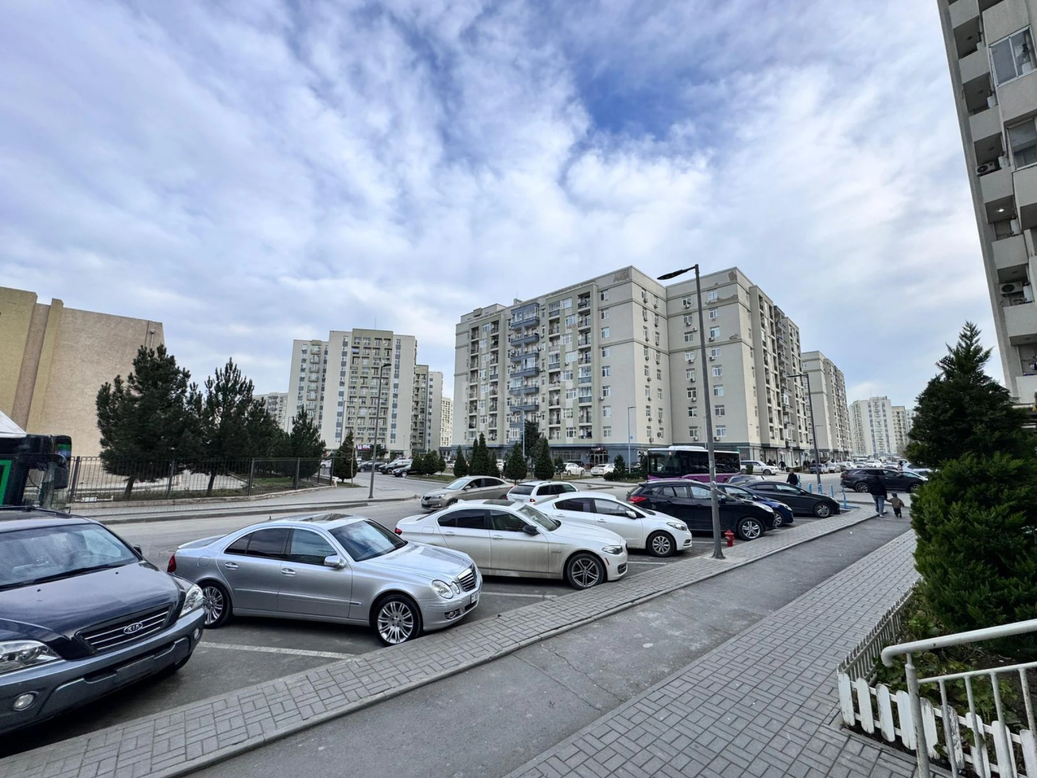 Satılır 2 otaqlı mənzil 65 m²