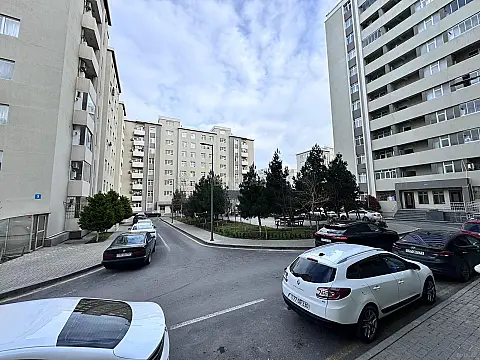 Satılır 2 otaqlı mənzil 65 m²