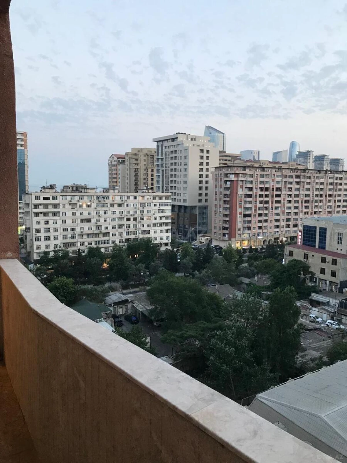 Kirayə verilir 3 otaqlı mənzil 111 m²